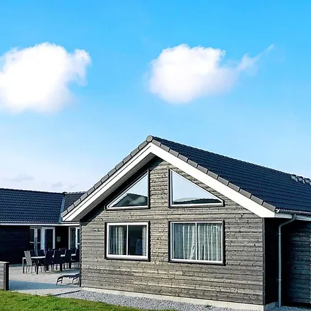 5 Star In 別荘 Grenå