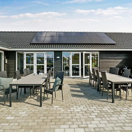 펜션 26 Person In *